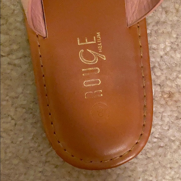 Pink flats - Picture 2 of 3